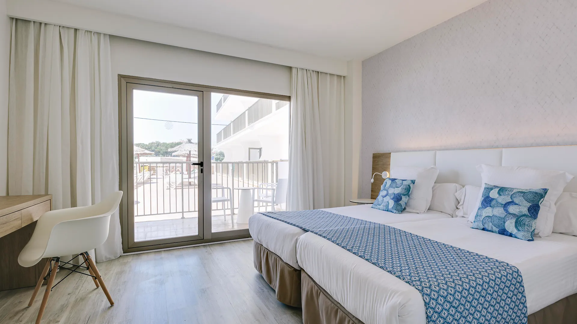 Apartment Leonardo Suites Hotel Ibiza Santa Eulalia
